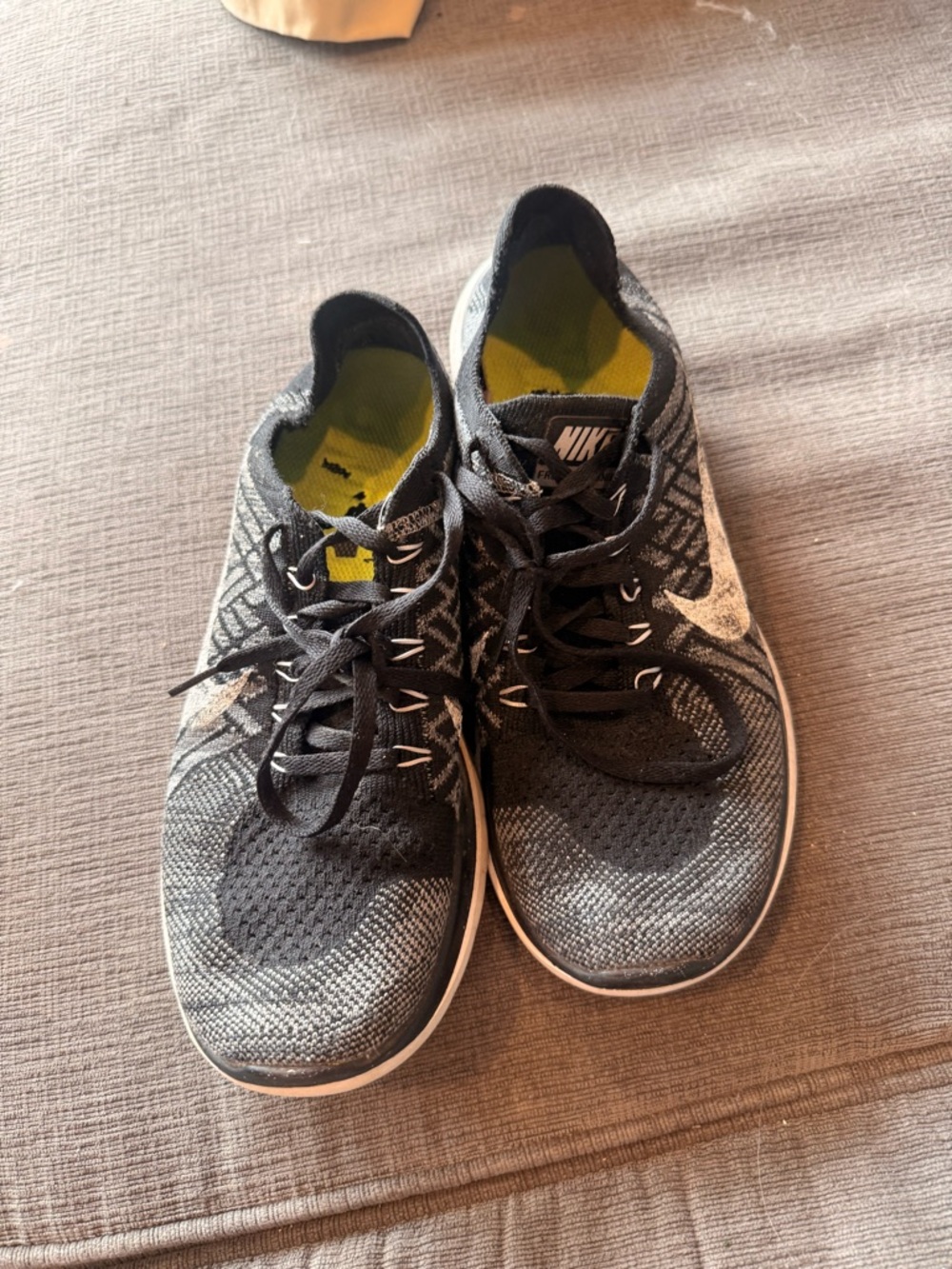 Nike Black and White Knit Trainers with Yellow-Green Insoles